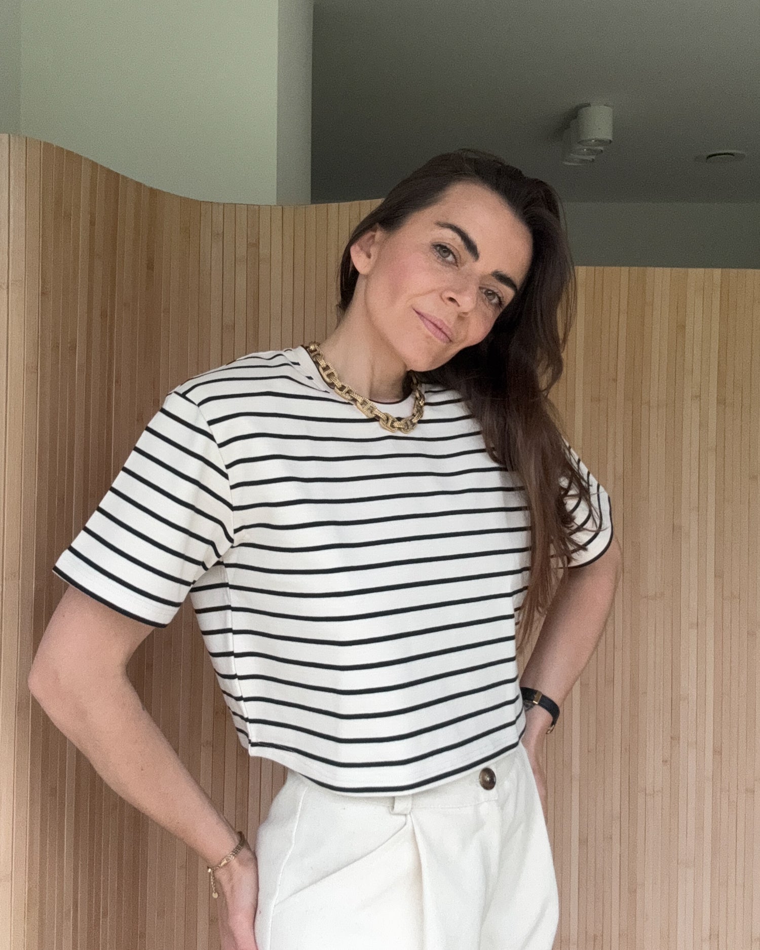 T-Shirt Move crop paski poduchy cream & black