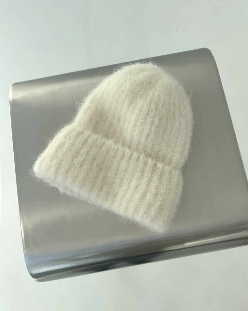 Wełniana czapka Cloudy ecru premium