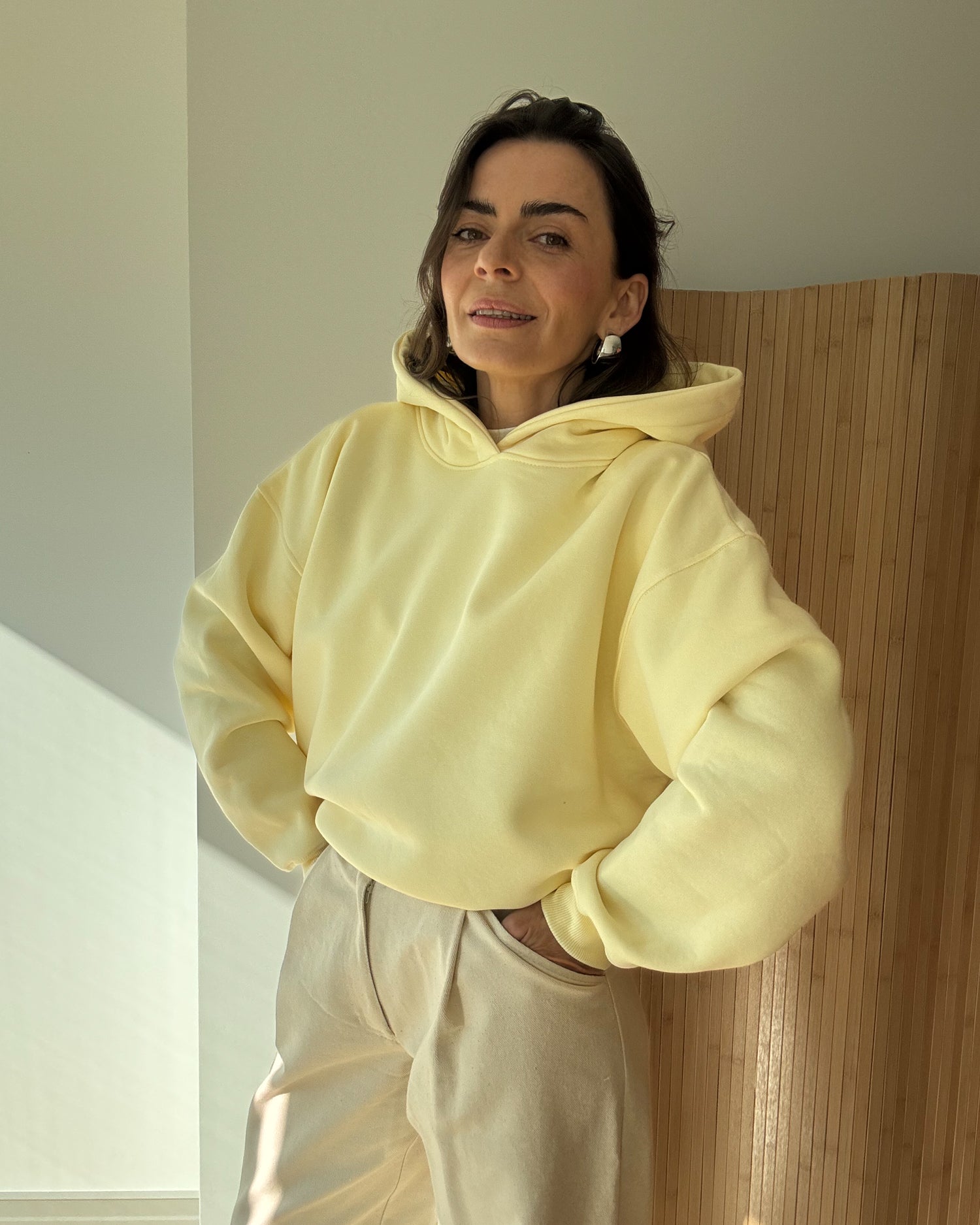 Bluza Soho butter yellow z kapturem