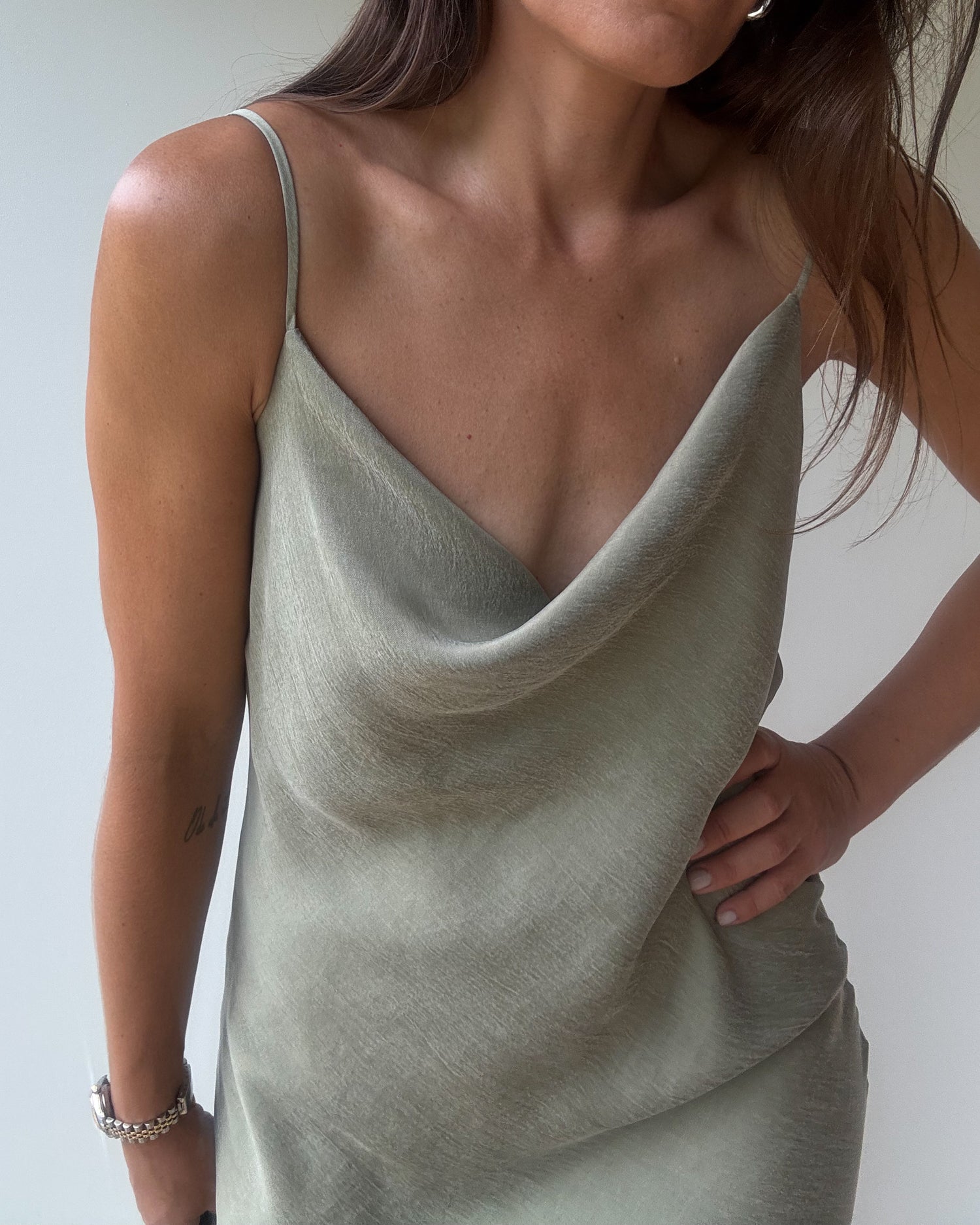 Sukienka Shape olive