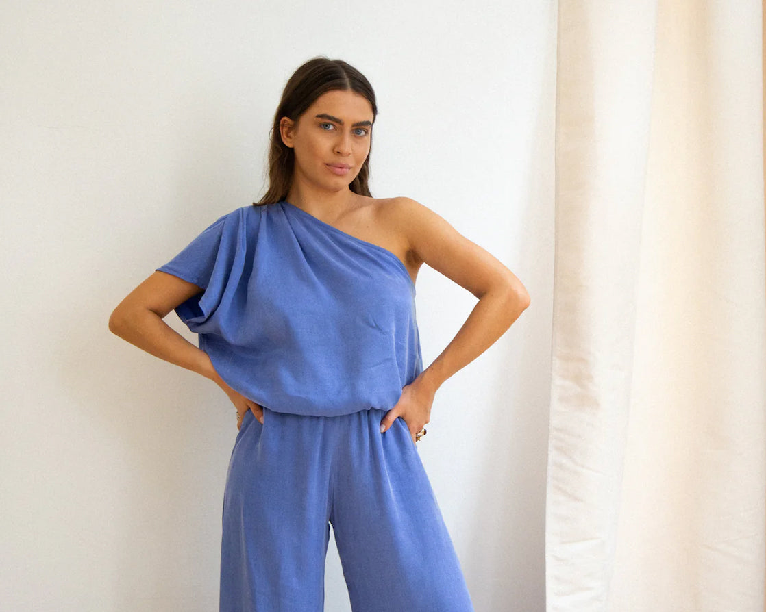 Lyocell i ubrania, które są inwestycją na lata. Skąd fenomen tkaniny lyocell i dlaczego warto na nią stawiać?