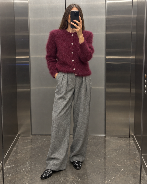 Kardigan Kid Mohair Burgundy z poduszkami – pełna sylwetka