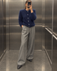 Kardigan Kid Mohair Navy z poduszkami – pełna sylwetka